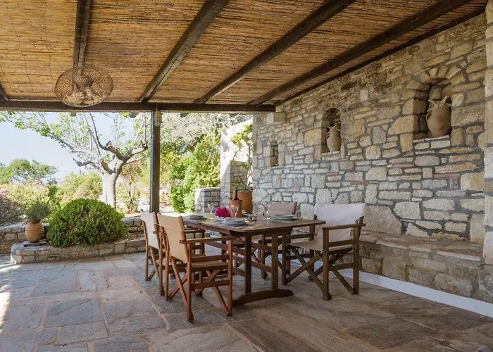 Paleopolis Estate Летний дом *