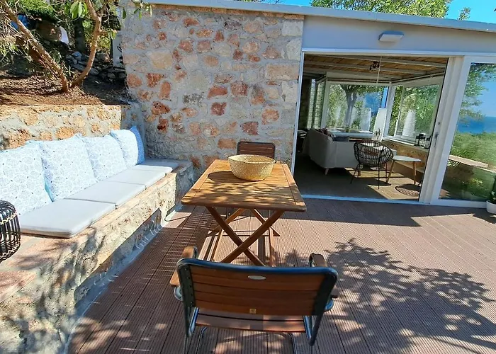 Landhaus Kytherian Harmony - Paleopolis Estate Avlemonas